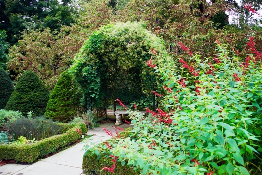 French Estate - Ann Rosmarin Landscape Design