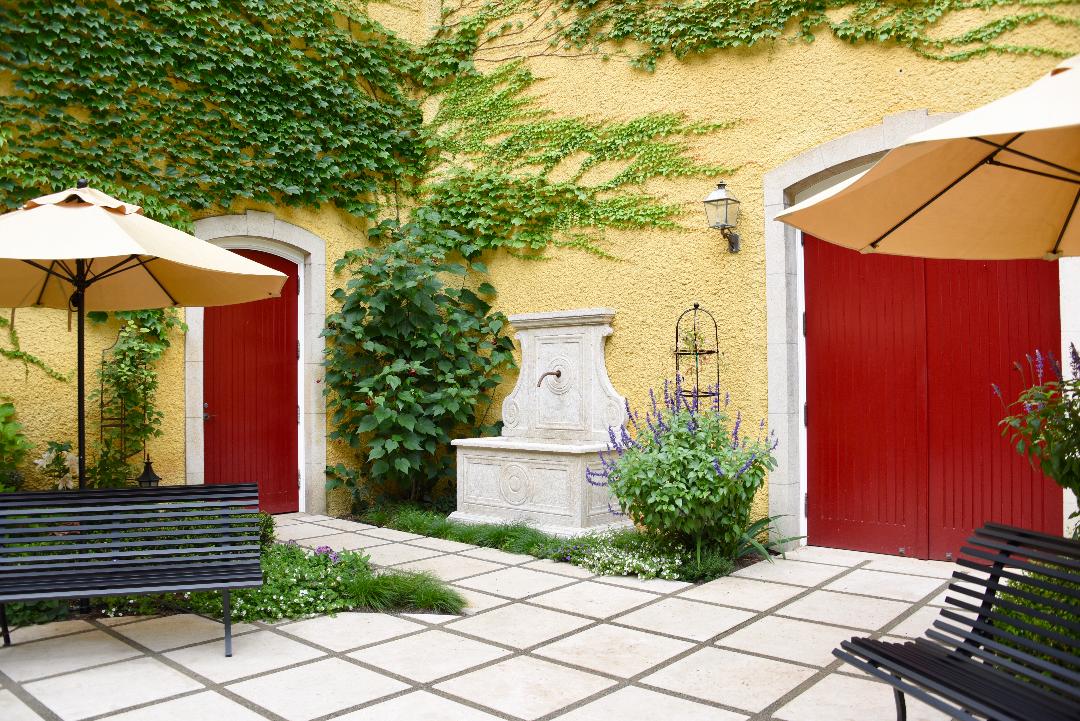 Bacchus Courtyard, Jordan Winery - Ann Rosmarin Landscape Design